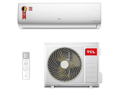 Ar de 24000 BTUs da TCL branco com condensador e controle remoto